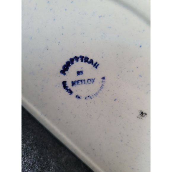 Vintage Metlox Provincial Blue Poppytrail Salt Box - Picture 2 of 6